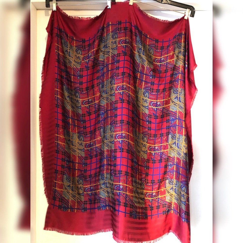 Rare Find Vintage Christian Dior Heavy Silk Herringbone w Paisley Motif